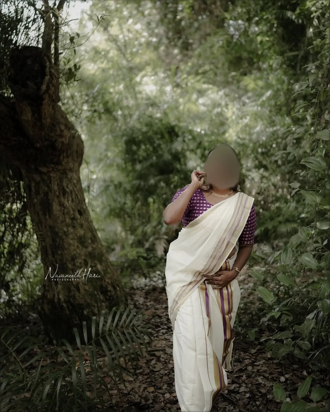 Pranavi outdoor saree portrait